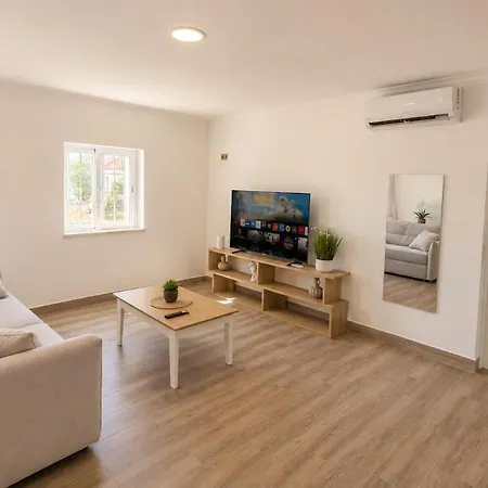 Villa With Pool - 1 Km From Rosario Beach - 30 Min From Airport Villa *