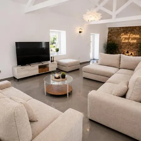 Villa With Pool - 1 Km From Rosário - 30 Min From Airport Moita (Setubal)