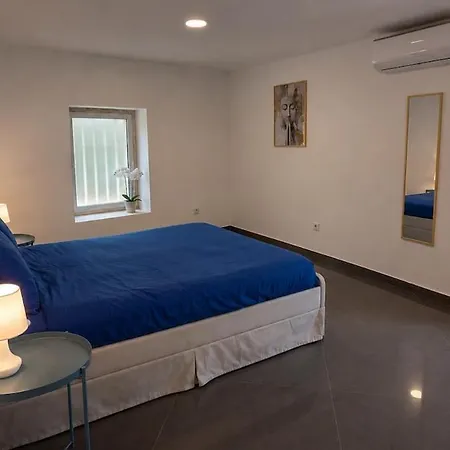 With Pool - 1 Km From Rosário - 30 Min From Airport * Moita (Setubal)