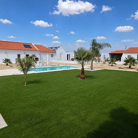 With Pool - 1 Km From Rosário - 30 Min From Airport Villa