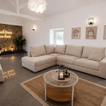 With Pool - 1 Km From Rosário - 30 Min From Airport Villa Moita (Setubal)