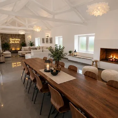 Villa With Pool - 1 Km From Rosário - 30 Min From Airport Moita (Setubal)