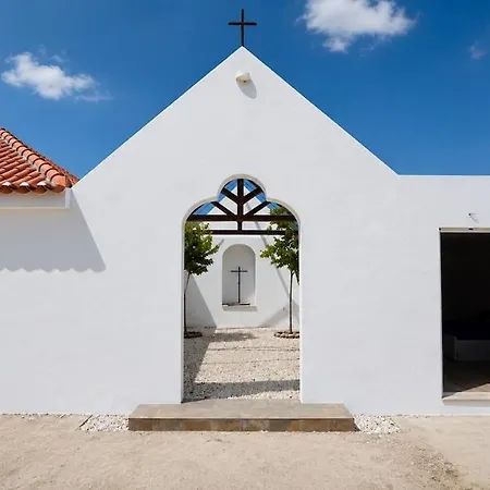 With Pool - 1 Km From Rosário - 30 Min From Airport * Moita (Setubal)